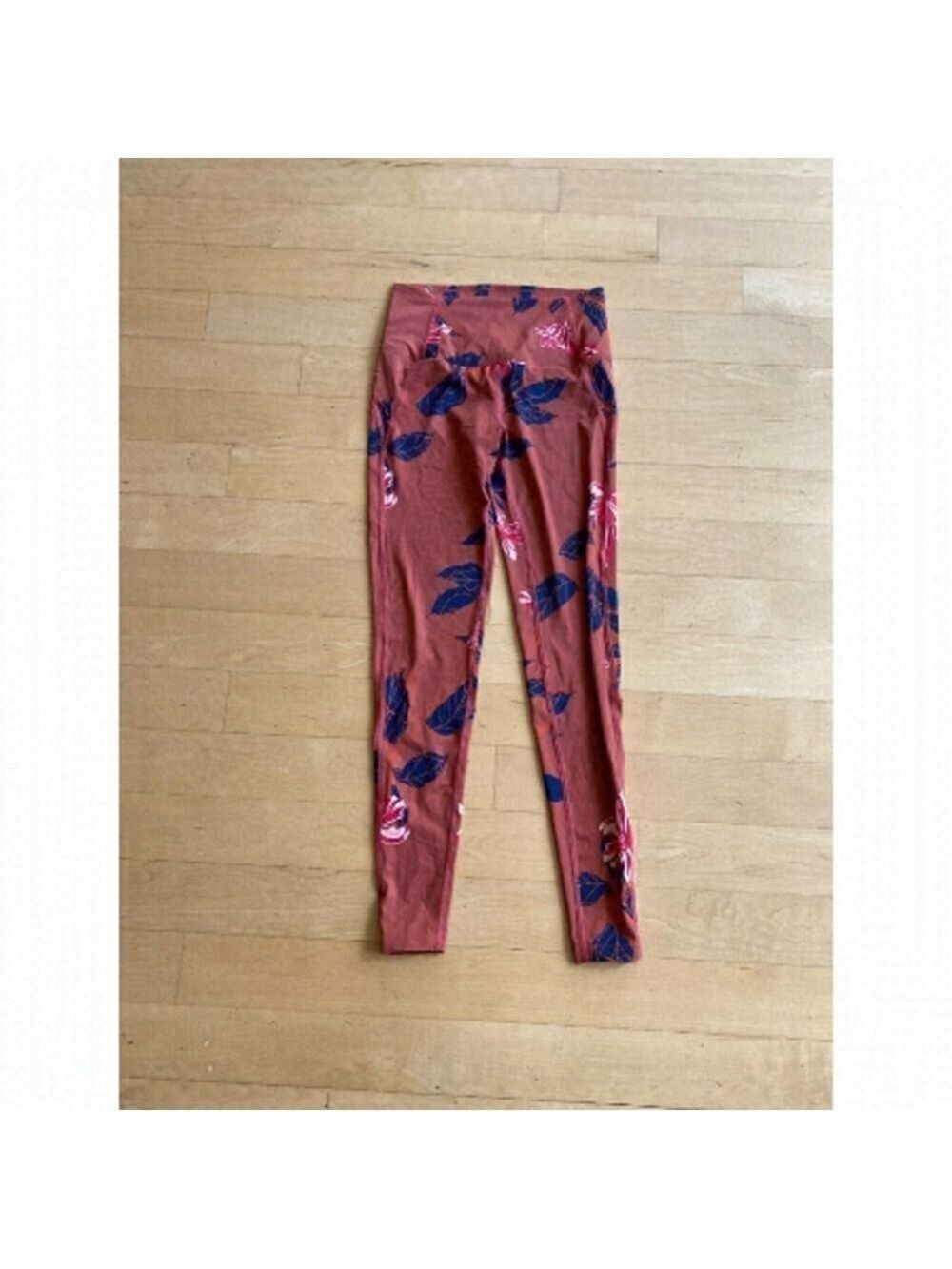 MAAJI Women's Activewear Hi Waist Rust Leggings Sz Medium Leaves